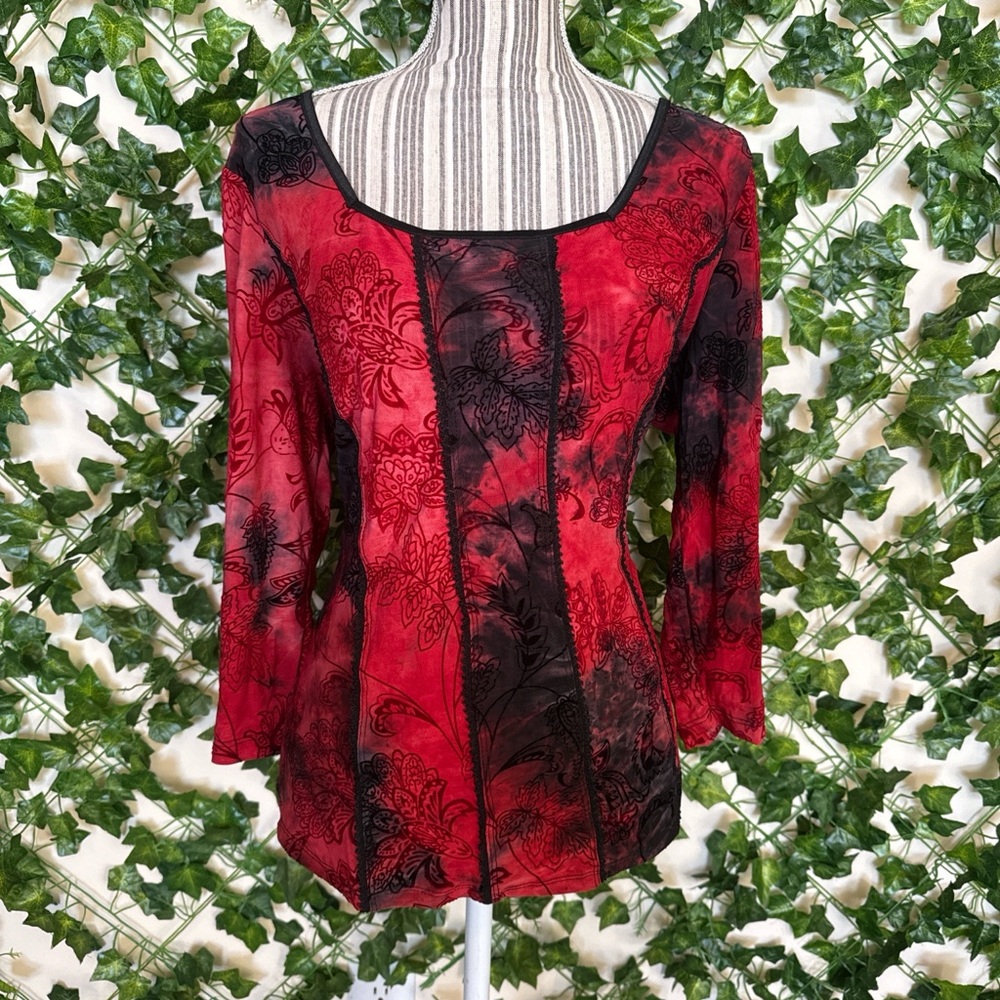 Red and Black Scoop Neck Women's Top